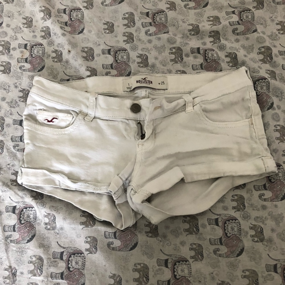 *DONATING SOON* Hollister shorts